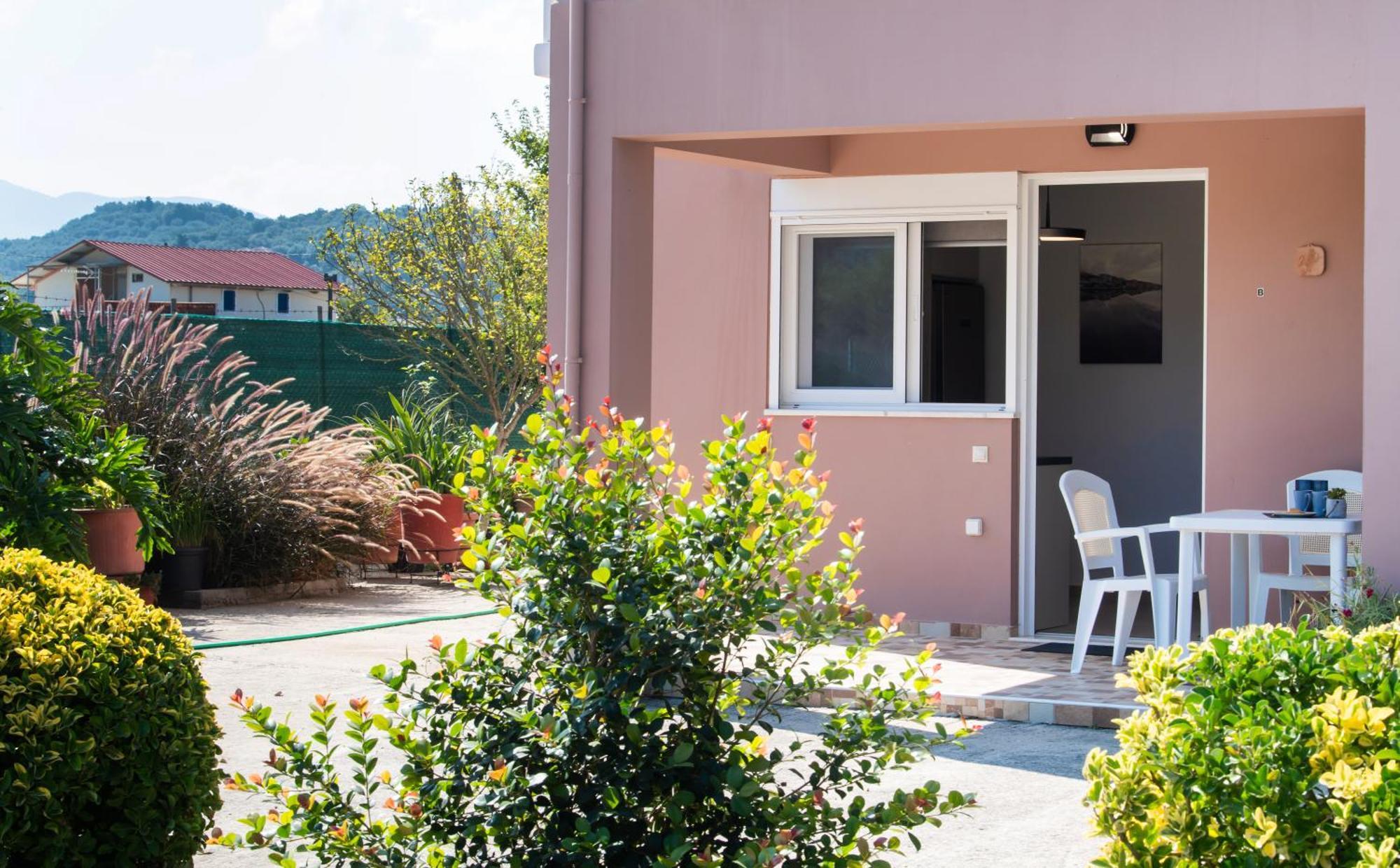 Ruellia Luxury Appartement Kalligoni